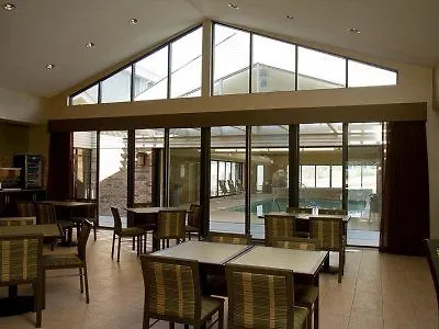 & Hotel 2*