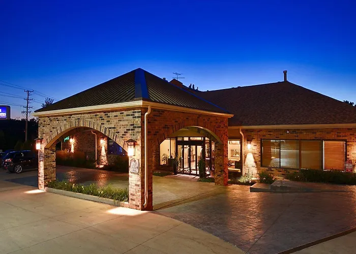& Hotel